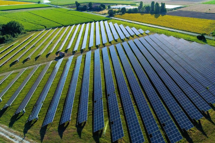 Už příští rok přitečou do Česka první desítky miliard na zelené projekty. Podpoří soláry i teplárny