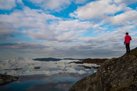 Globálne otepľovanie - scenéria s ľadovcami v Grónsku, konkrétne ľadovcového fjordu v meste Ilulissat