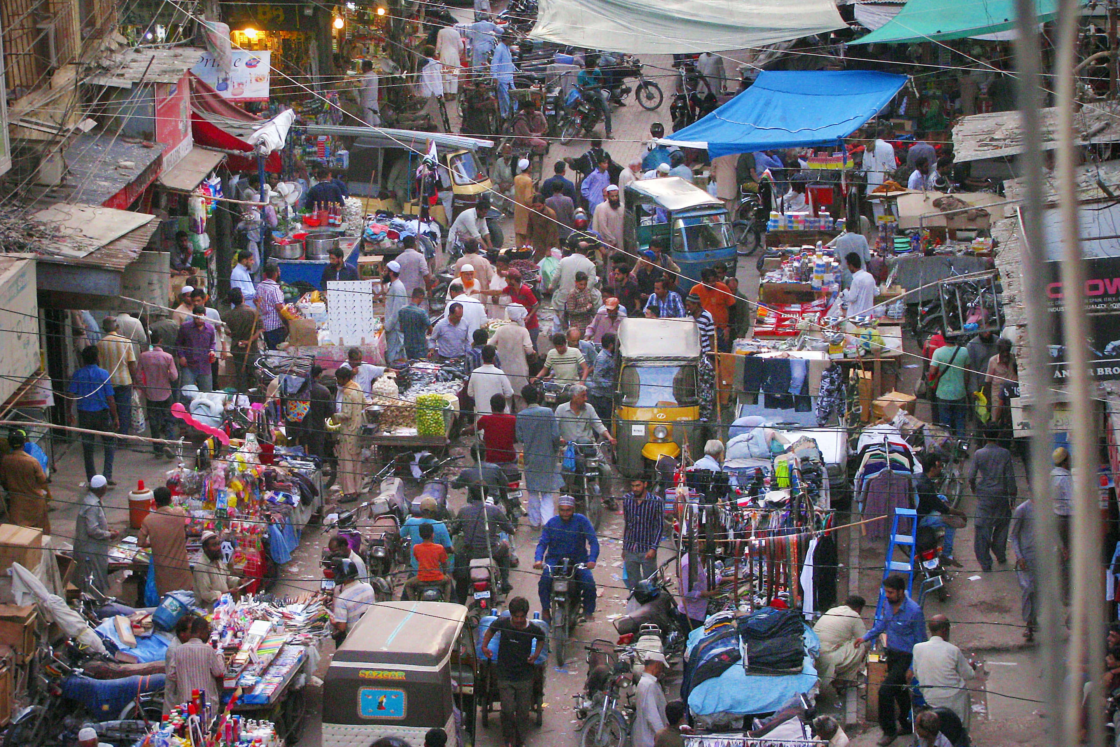 Crowded market image