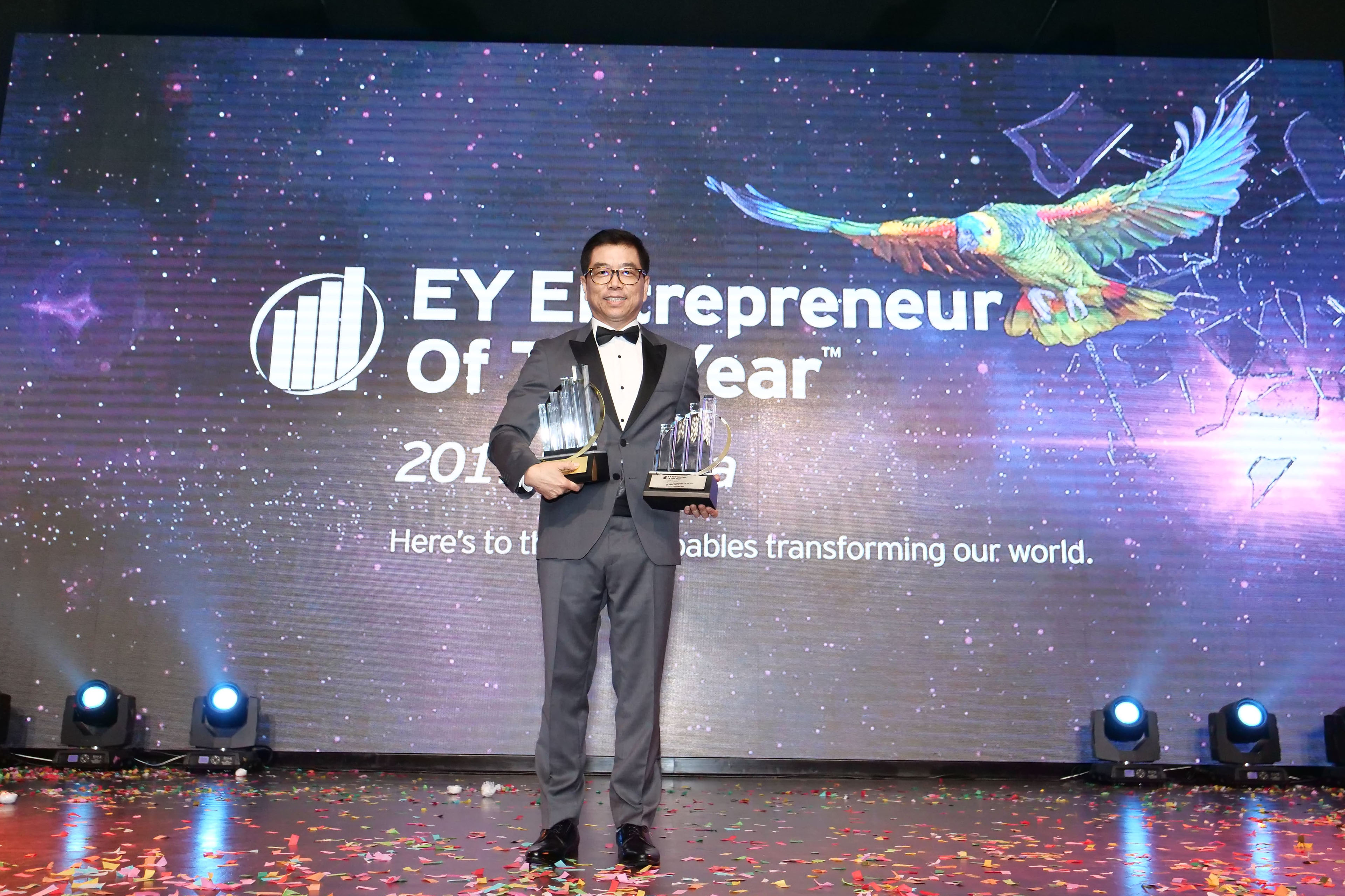 Dang Tai Luk 郑大禄先生 Of Mynews Holdings Bhd Named Ey Entrepreneur Of The Year 2019 Malaysia Ey Malaysia