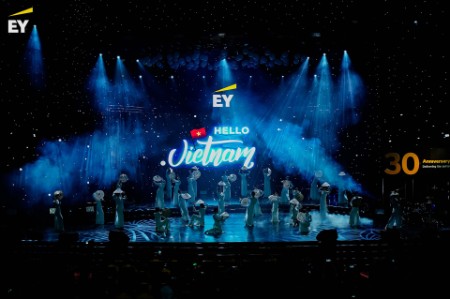  EY Vietnam 30th Anniversary Celebration Grand Ceremony: A journey of pride 