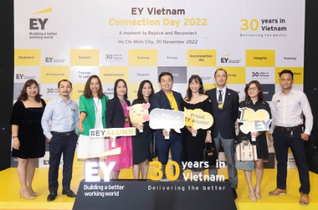 EY Connection Day 2022: Festival to connect generations of EY Vietnam