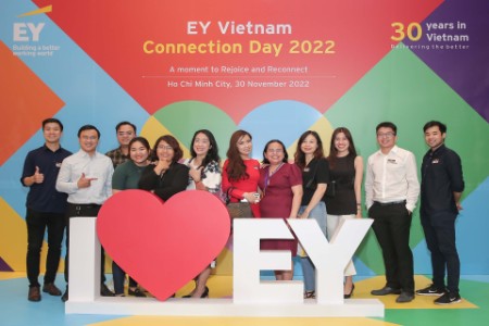 EY Connection Day 2022: Festival to connect generations of EY Vietnam