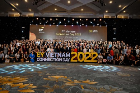 EY Connection Day 2022: Festival to connect generations of EY Vietnam