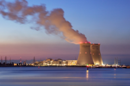 Foto av ett kärnkraftverk