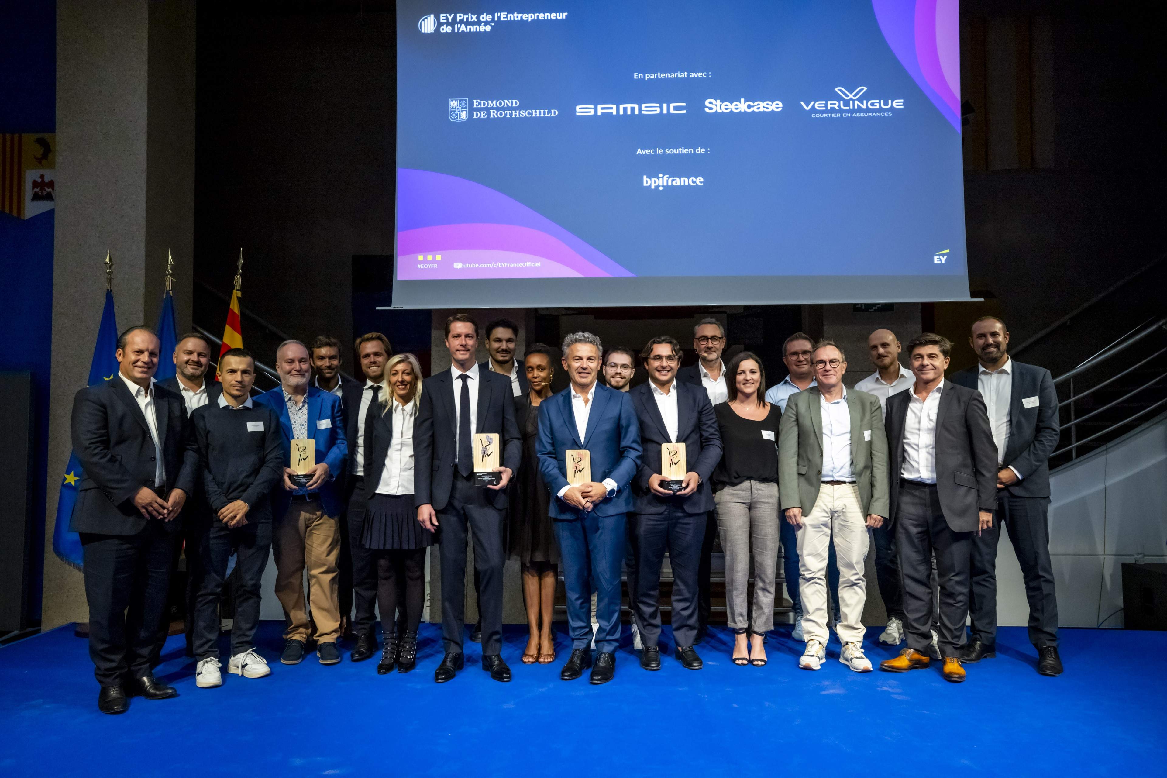 Photo de groupe de la cérémonie Sud-Est