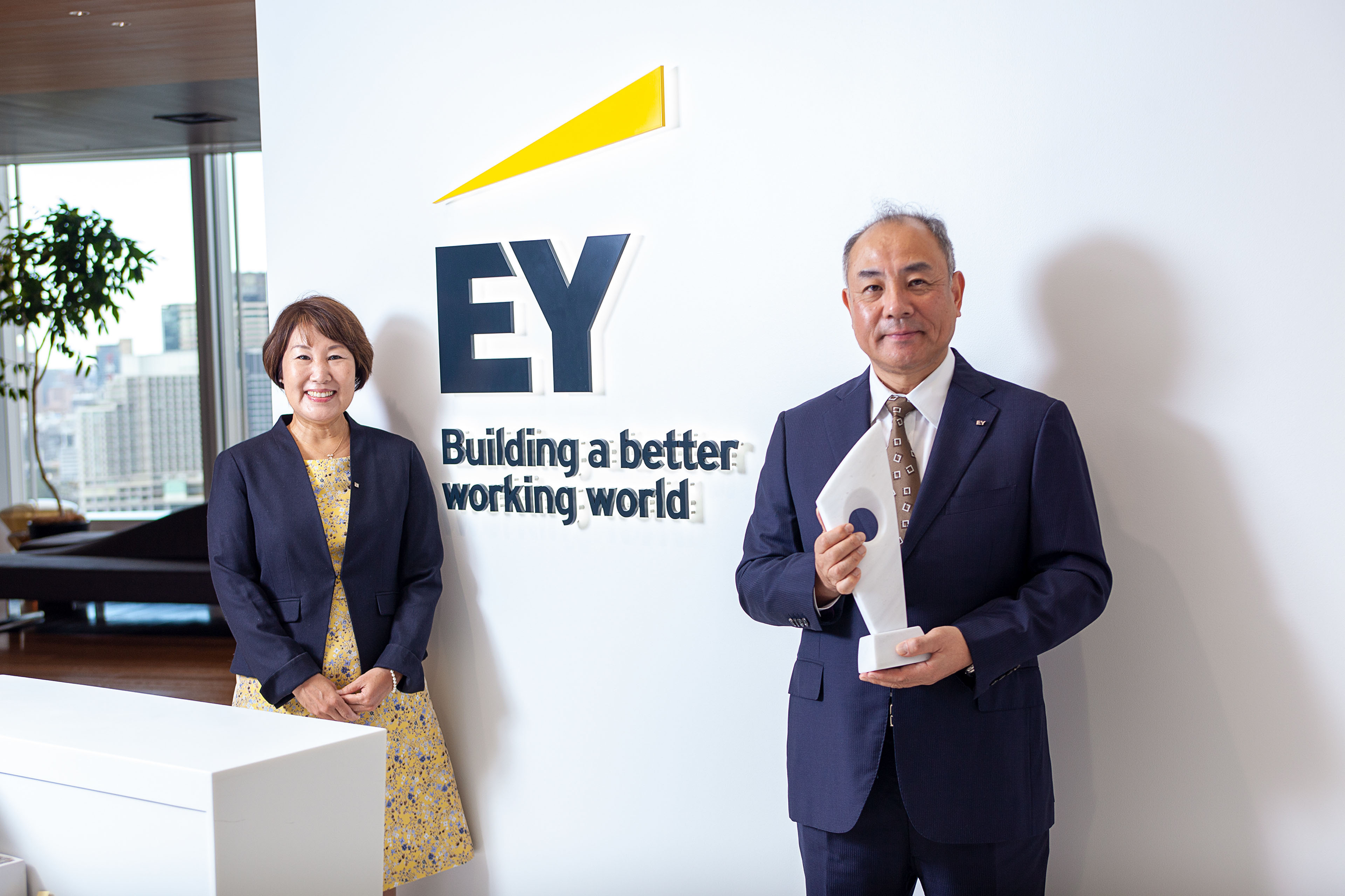 EY Japan takes British Business Award, organized by BCCJ, for second  successive year—this time for D&I