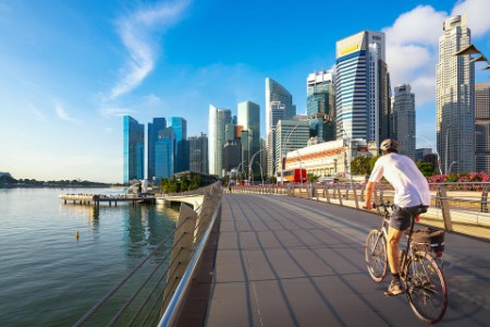 シンガポール個人所得税およびイミグレーションの最新動向について