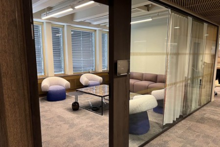 Bilde av EYs nye hovedkontor som er designet for den hybride arbeidsmodellen