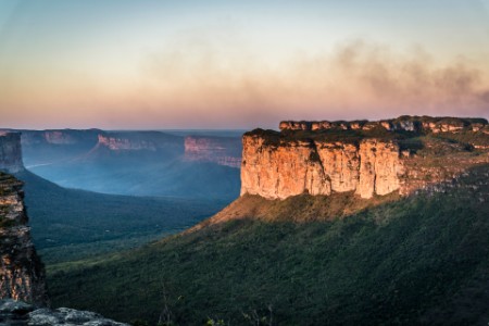 foto de uma escada rolante